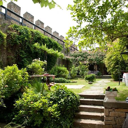 مبيت وإفطار Castello Di Múggia المظهر الخارجي الصورة