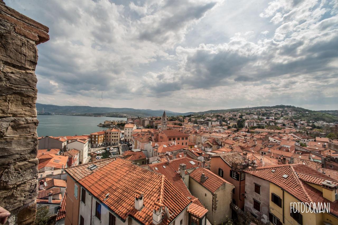 مبيت وإفطار Castello Di Múggia المظهر الخارجي الصورة